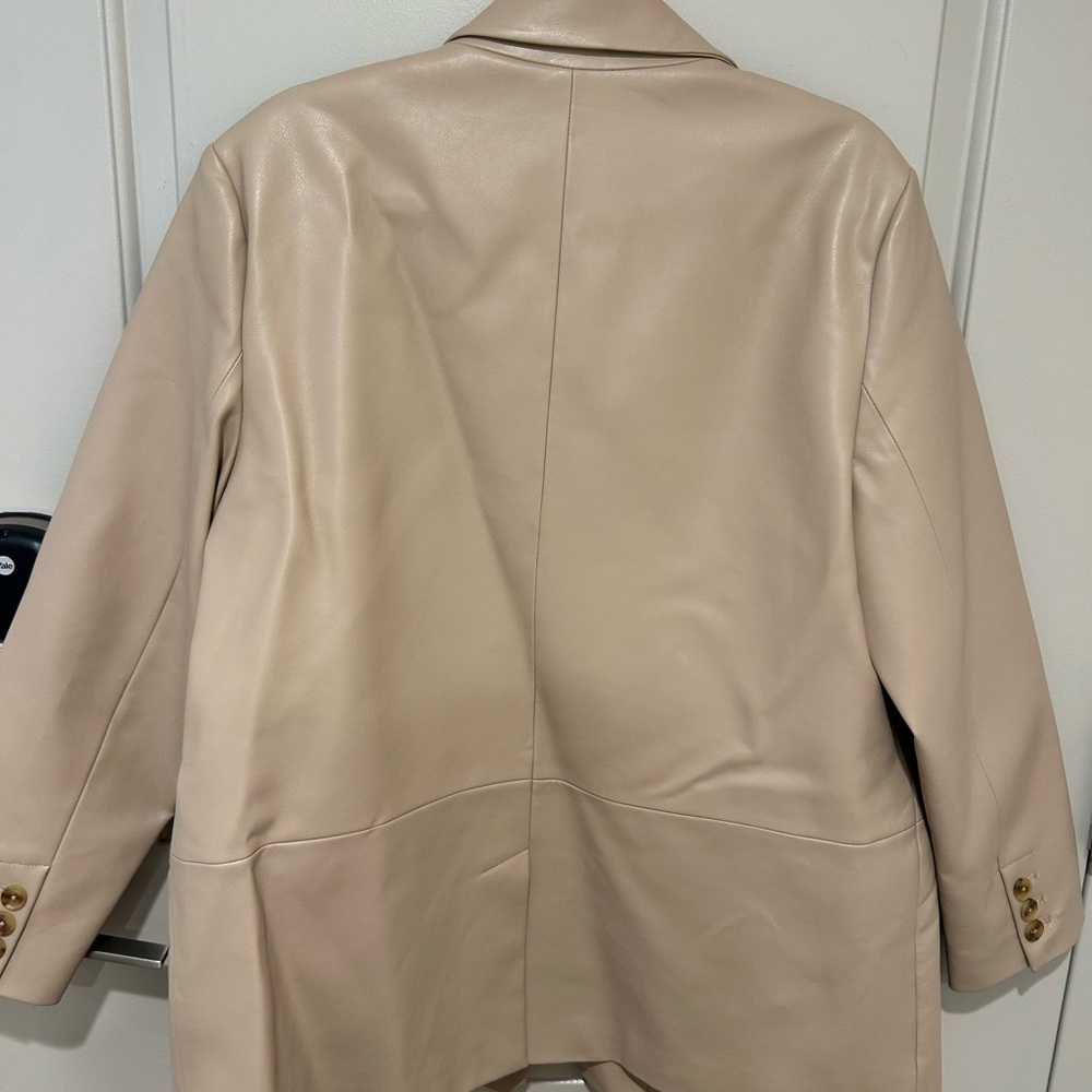 BCBGMaxAzria Light Tan Faux Leather Blazer - XL - Picture 4 of 4
